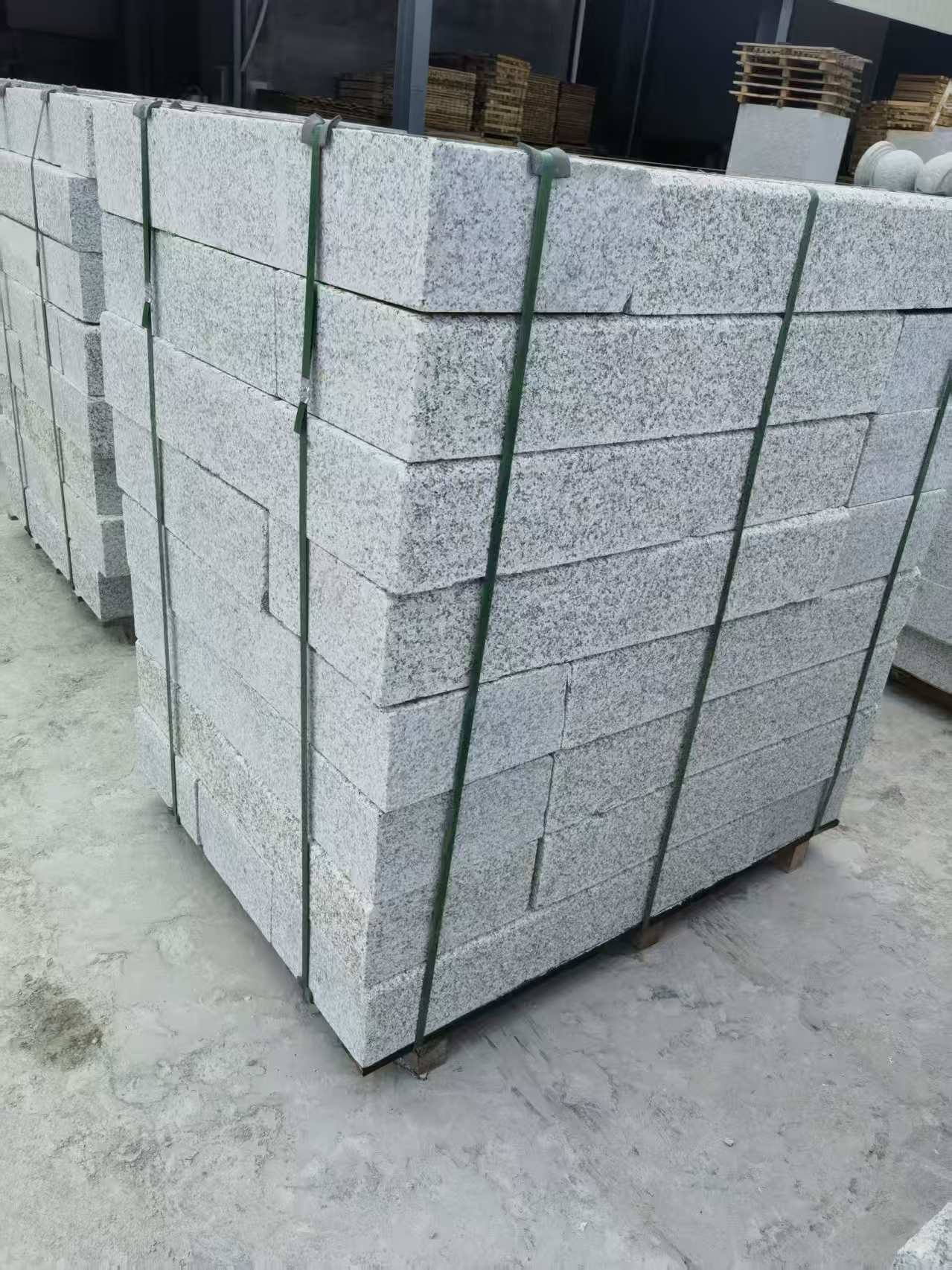 衡阳 芙蓉白火烧两面路沿石