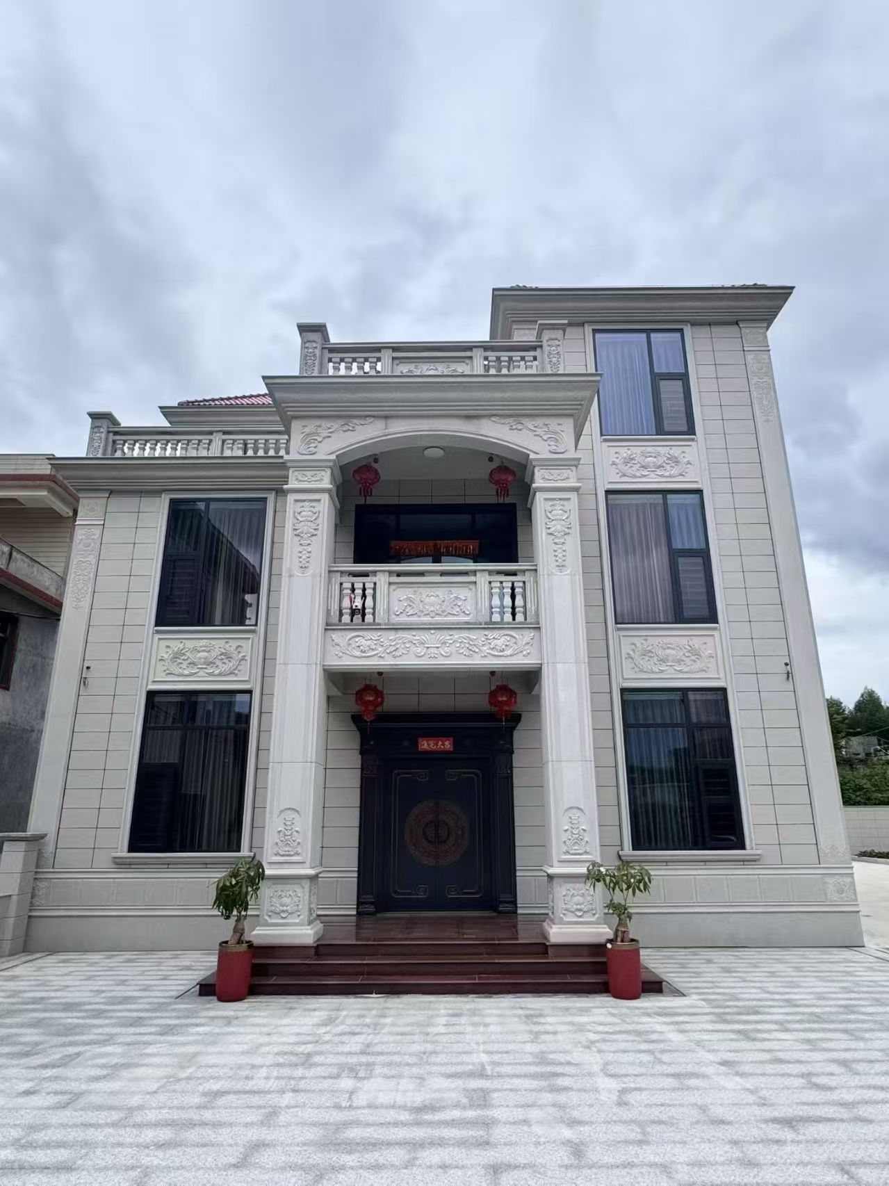 衡阳 芝麻白石材别墅干挂案例展示