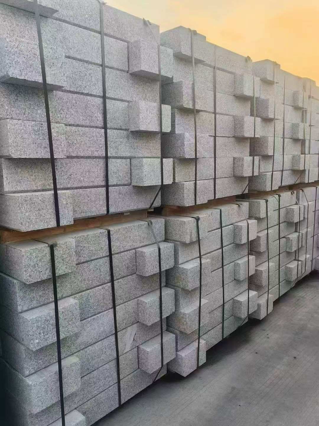 衡阳 芝麻白路沿石