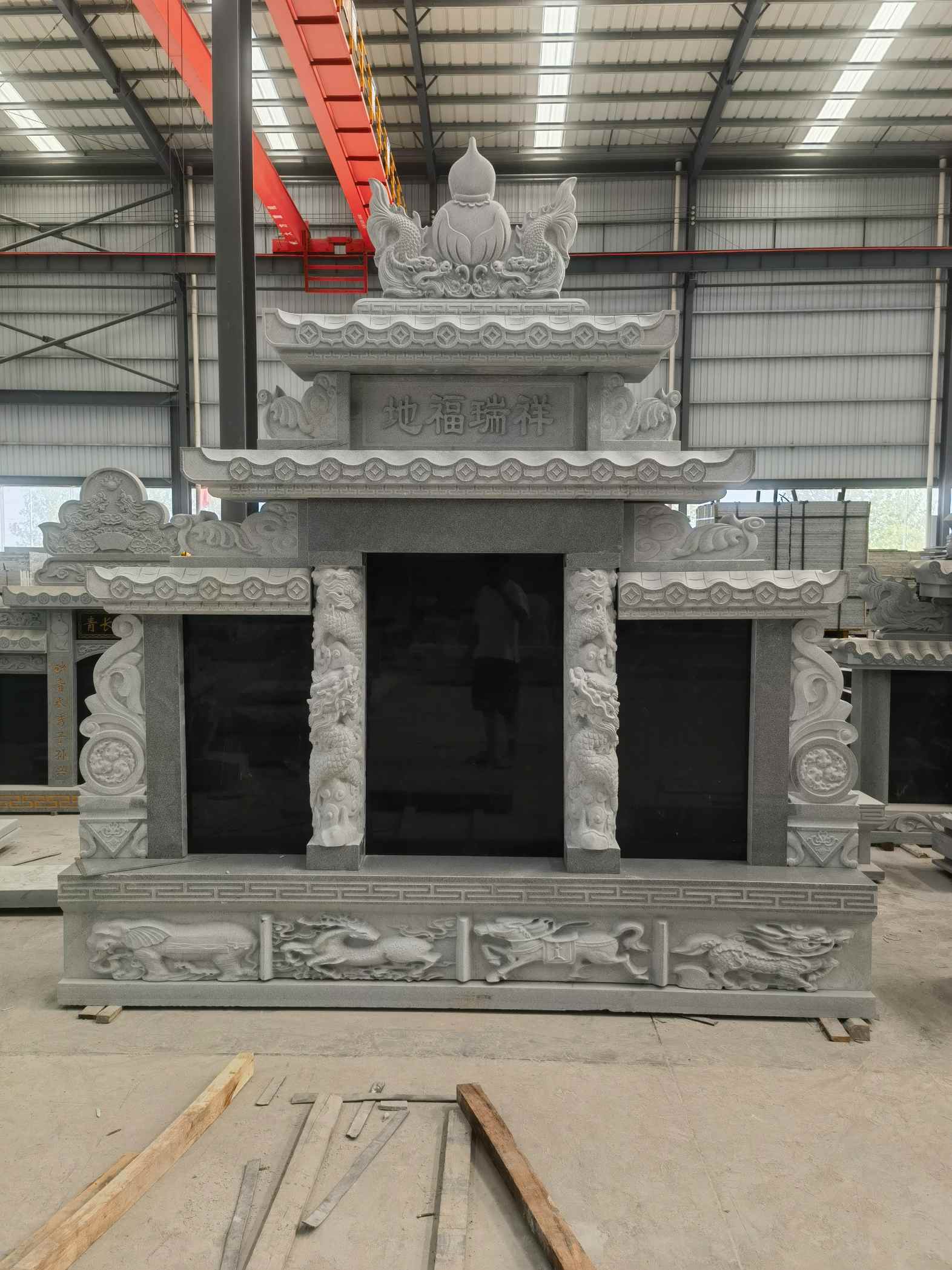 衡阳 芝麻灰高档墓碑、土墓，一套也支持定做