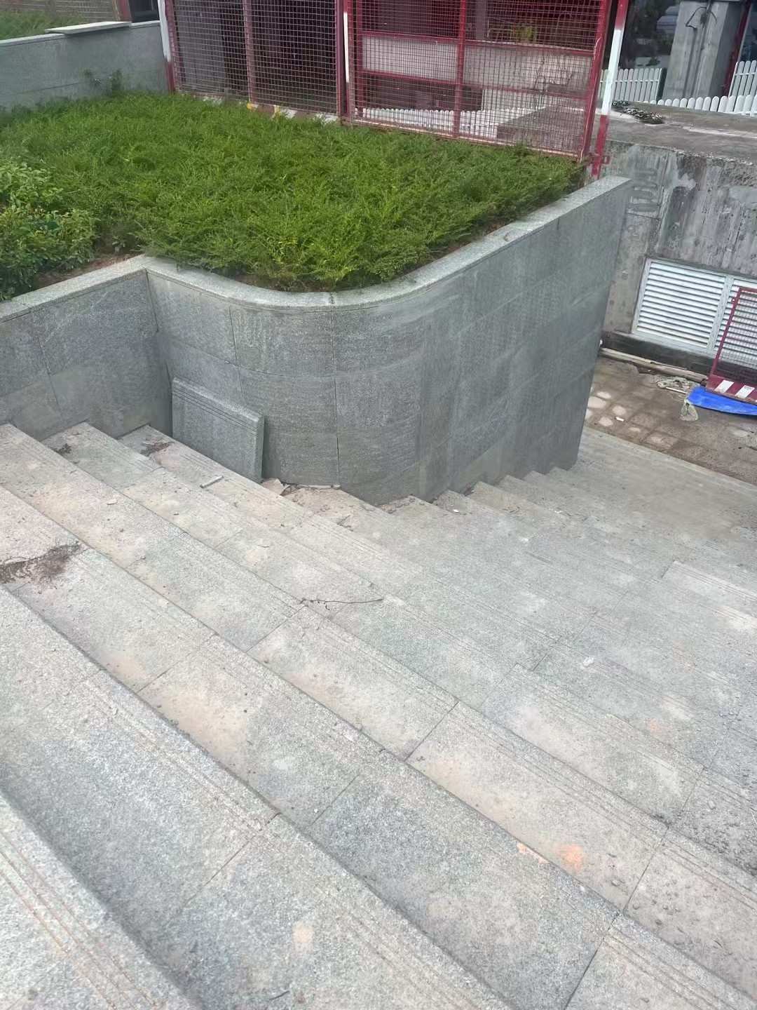 衡阳 芝麻黑火烧面铺装案例