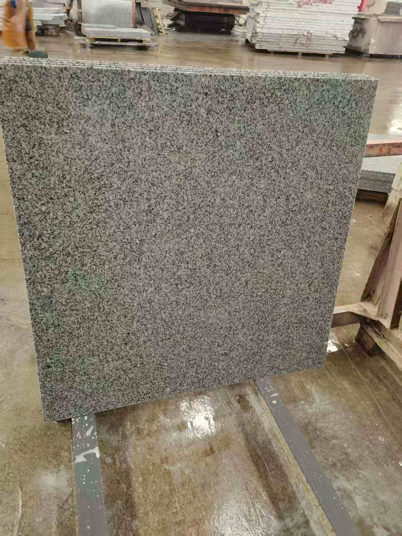 衡阳 芝麻白光面900*900，高地铁标准