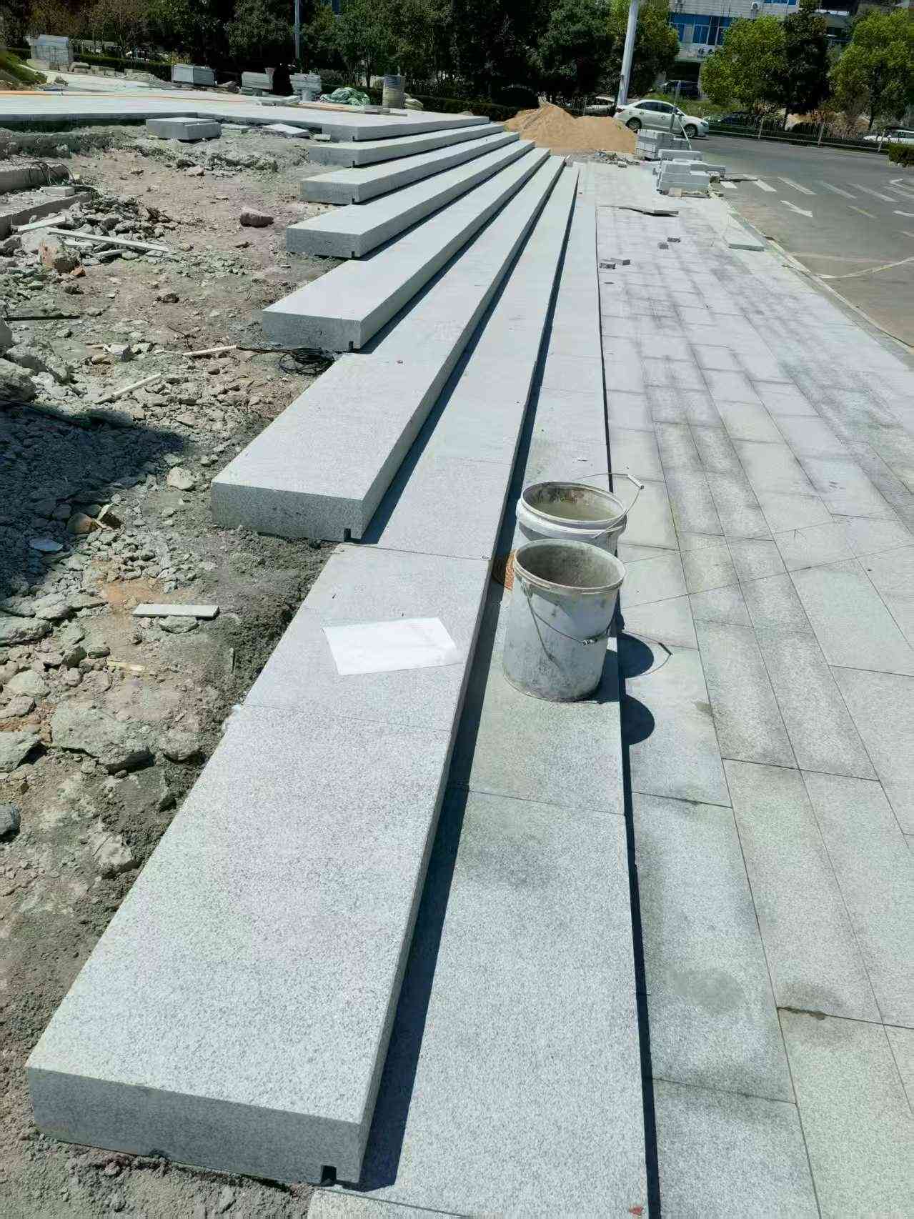 衡阳 芝麻白整石台阶，施工现场