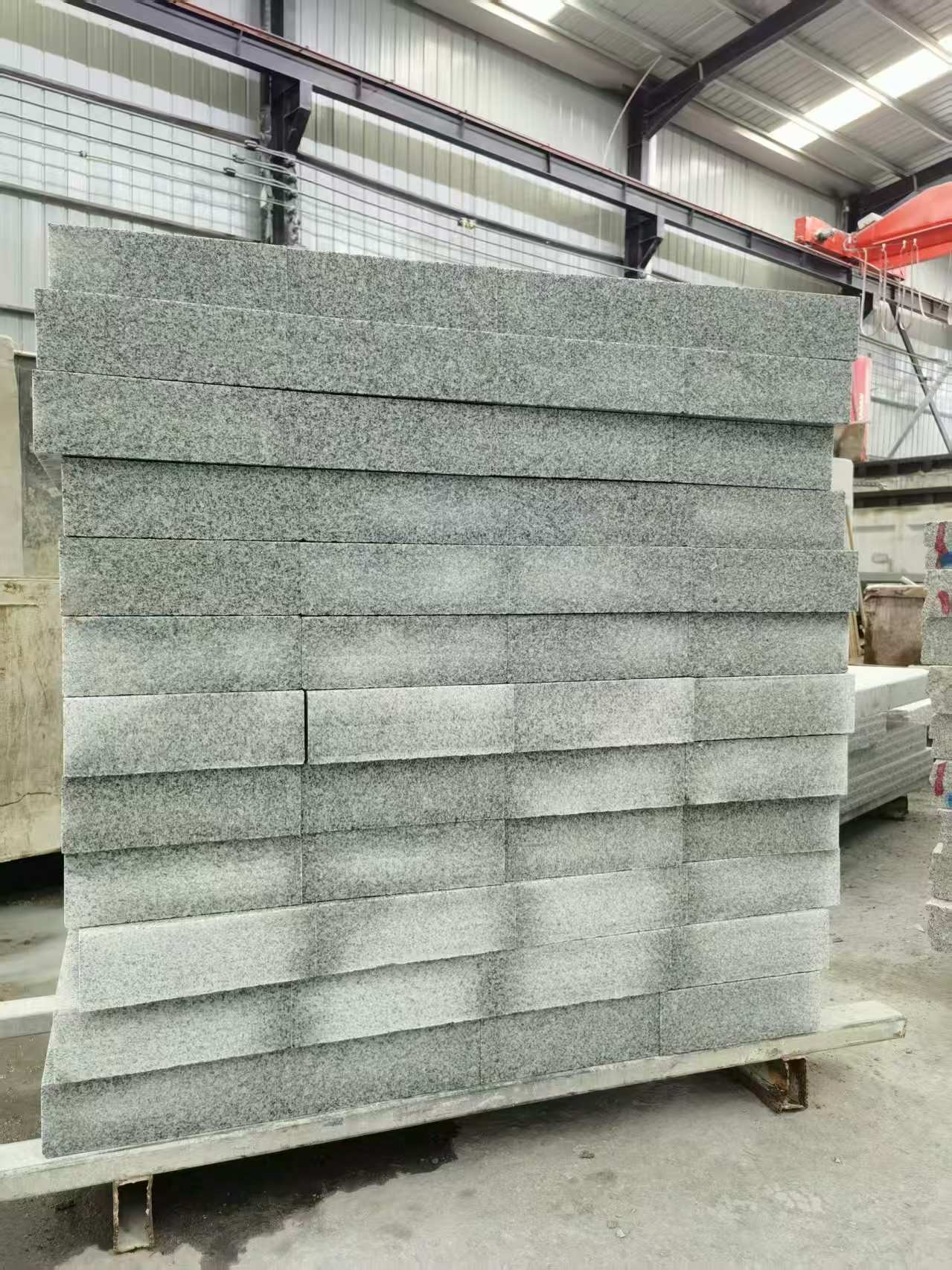 衡阳 芝麻白10公分300*600广场地铺，A料定制，尺寸标准，厚薄均匀